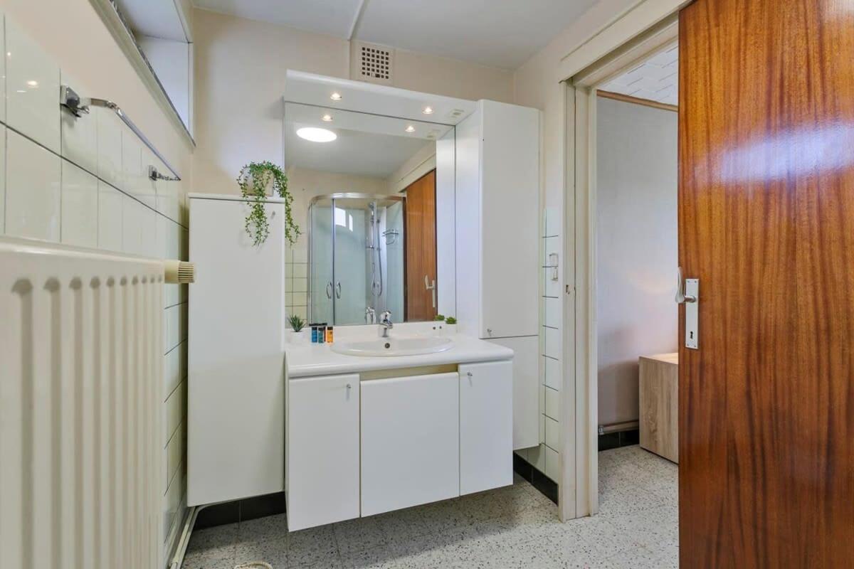 デ ハーン Huswell - Bungalow With Garden At 5 Minutes From The Beachヴィラ エクステリア 写真